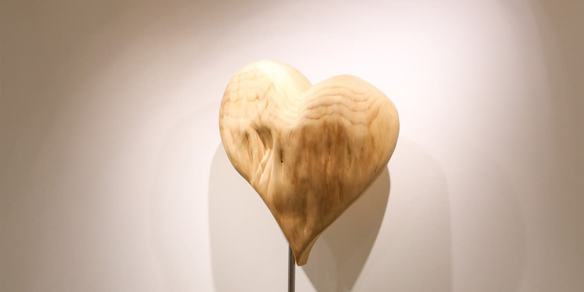 Kardiologie Neumarkt Herz aus Holz Kardiologie Neumarkt Herz aus Holz